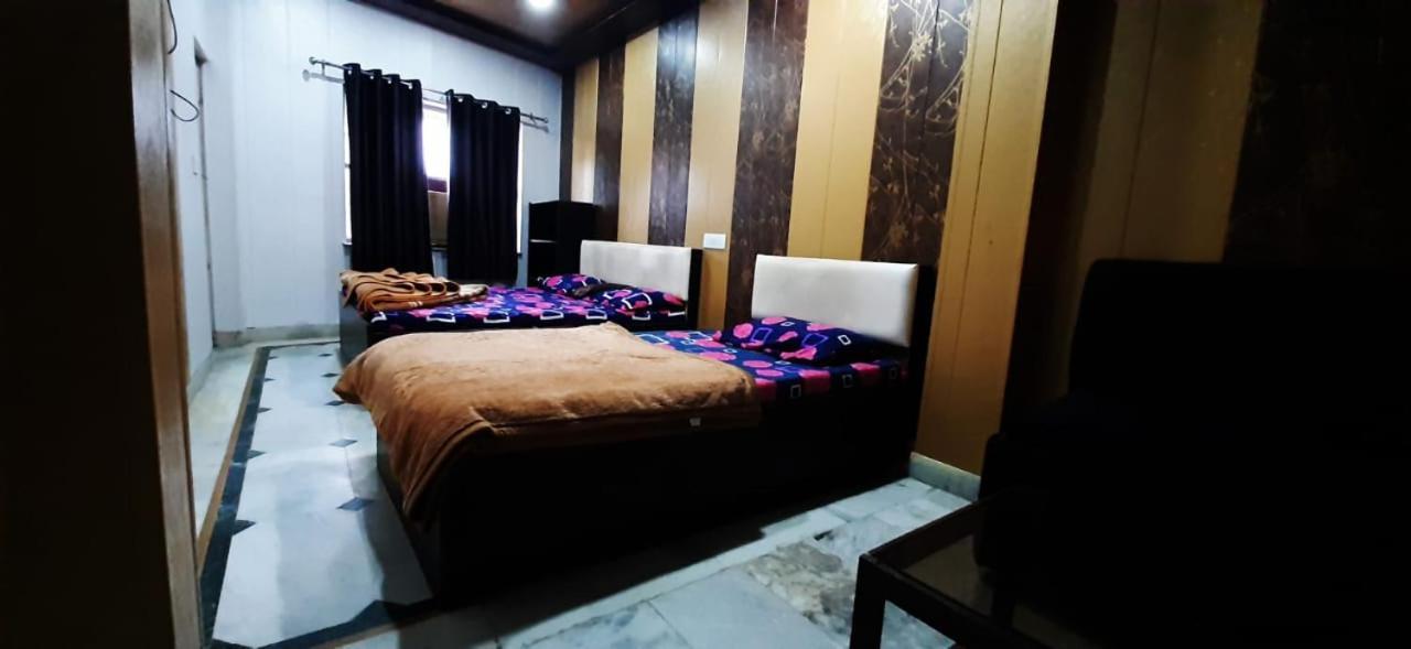 Hotel Divya Rishīkesh Quarto foto